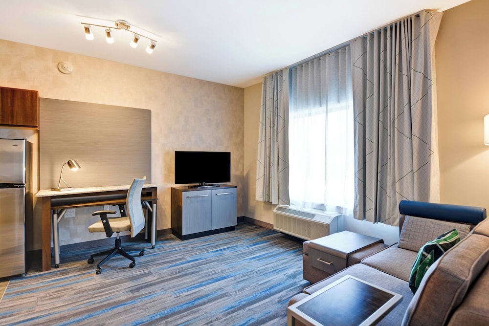 TownePlace Suites by Marriott Bridgewater Branchburg - photo 11