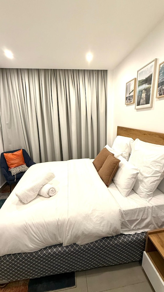 Bilans Apartments — 4-Star Luxury Hotel in Accra, Ghana