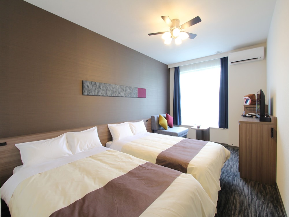 Henn Na Hotel Lagunatenbosch — Gamagori