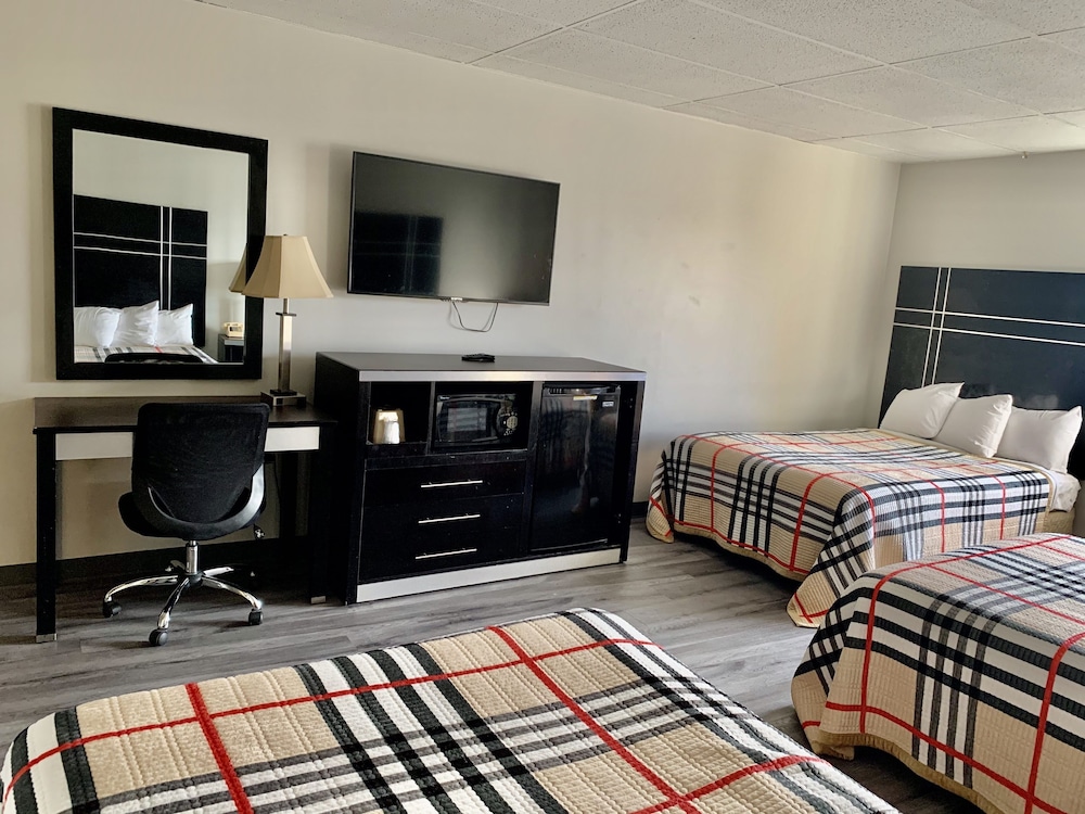 Tappan Zee Hotel - photo 20