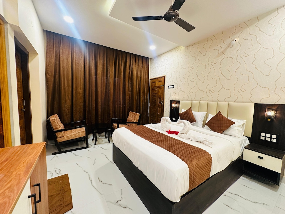 Shri Katyayani Palace in Gokarna, India