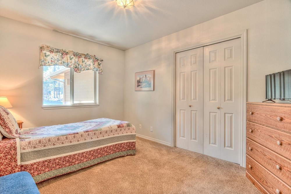 Ollalie Lane 7 — 4-Star Luxury Hotel in Bend, United States