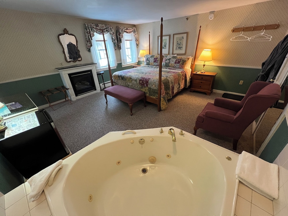 Echo Lake Inn - photo 37
