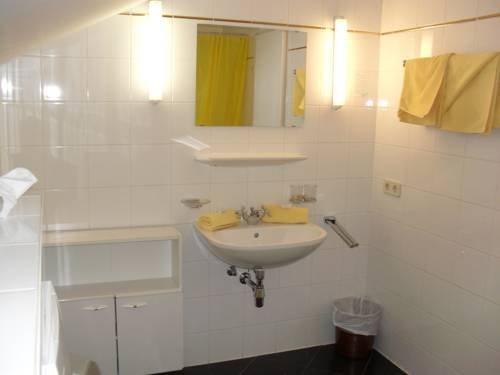 Alpenhotel zum See Garni in Leutasch, Austria