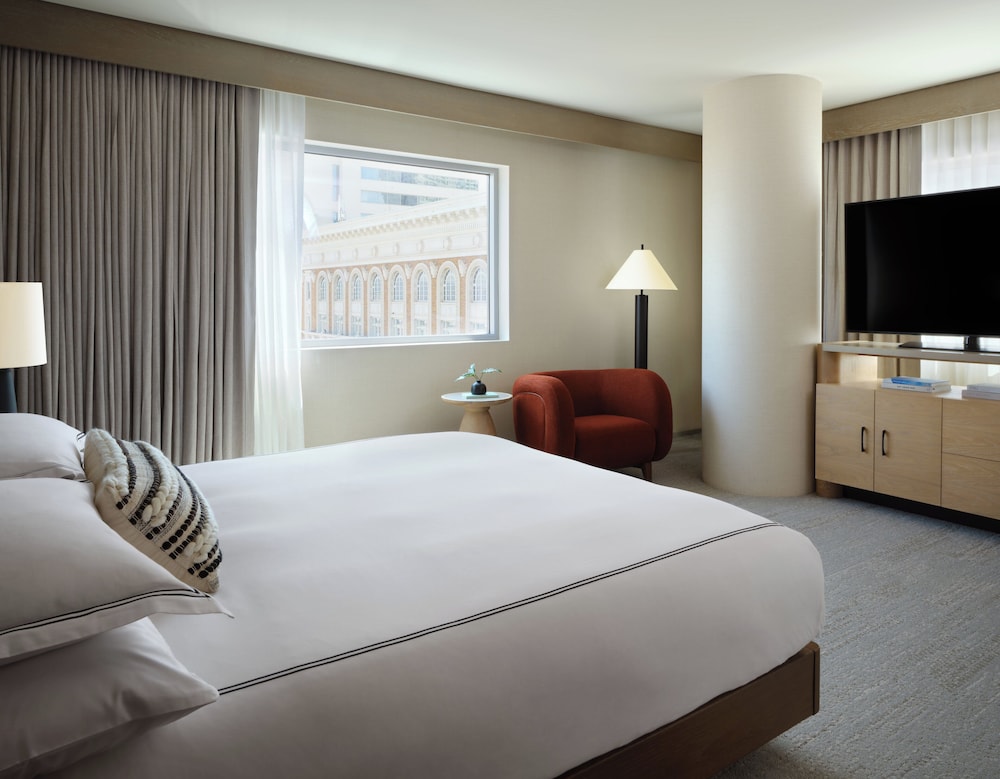 Kimpton Hotel Palomar Phoenix Cityscape by IHG - photo 29