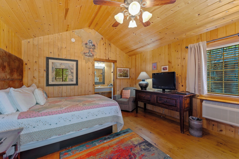 Desert Rose Resort & Cabins - photo 19