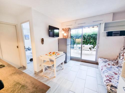 T2 Mer 50m Avec Clim Jardin Et Garage