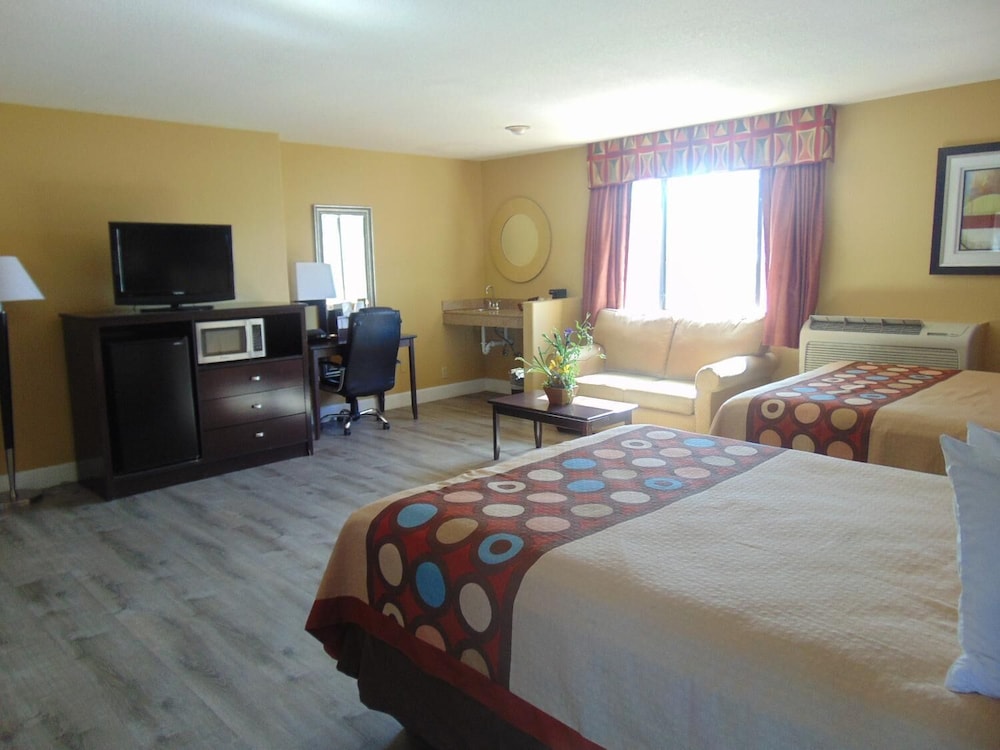 Super 8 by Wyndham Payson - photo 17
