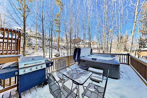 Saddle Ridge Townhome 402 in Silverthorne, United States