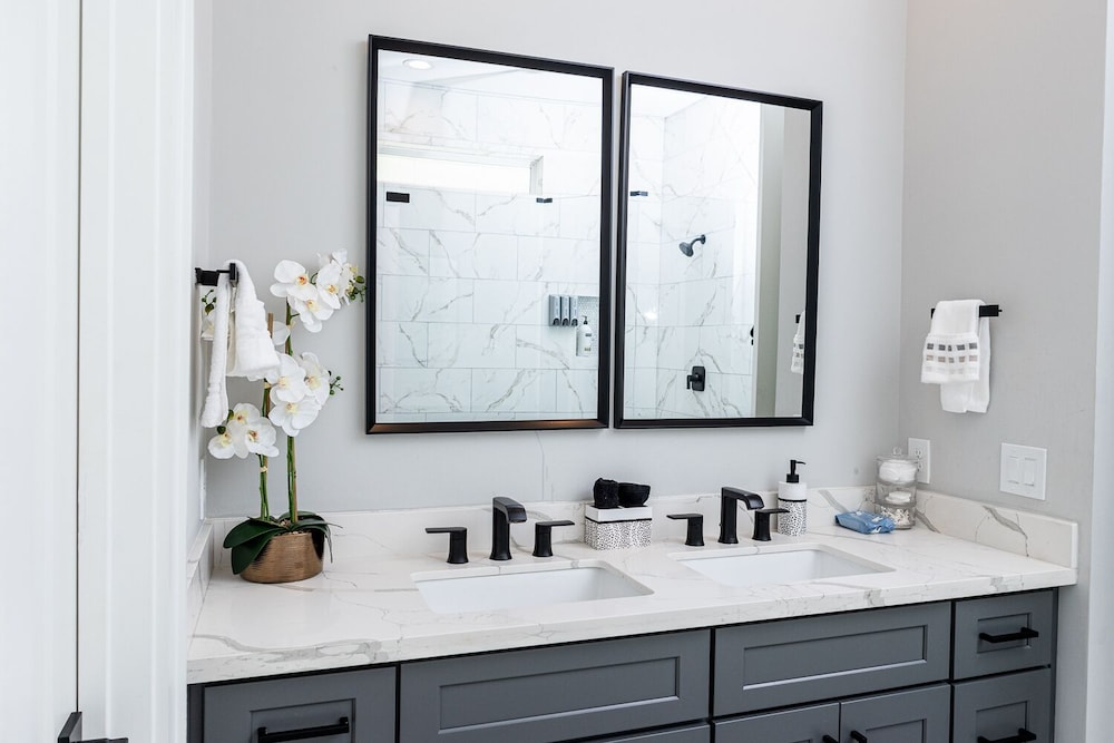 Houston Lux Townhome - photo 41
