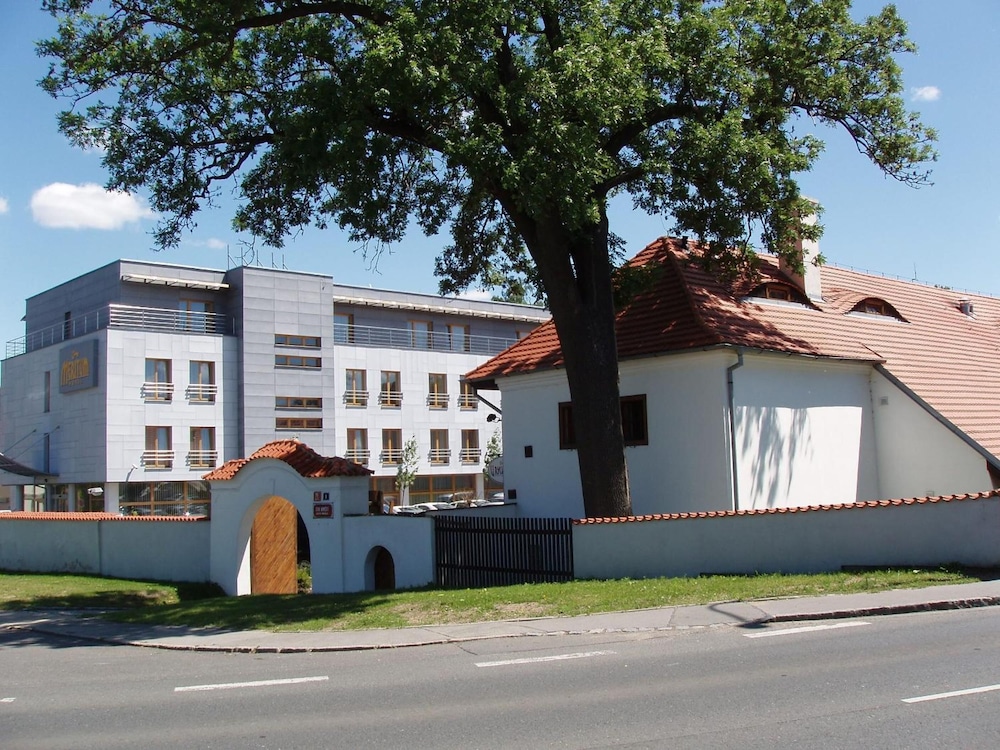 Hotel Meritum - carbon neutral hotel in Prague
