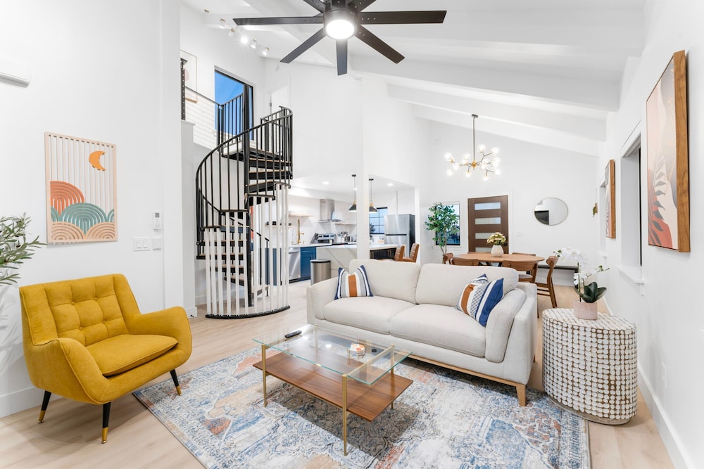 Luxe Desert Retreat Near Grand Canyon South Rim in Williams, United States