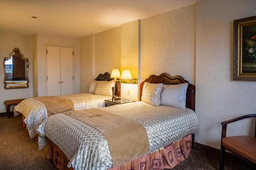 Avenue Plaza Hotel - photo 12