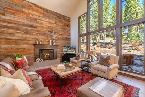 Lavish 4 BR in Gray's Crossing — 4-Star Luxury Hotel in Truckee, United States
