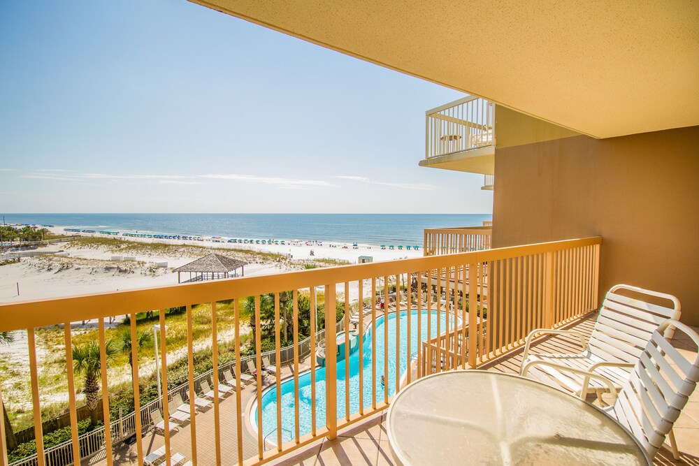 Pelican Beach Resort & Conference Center - photo 70