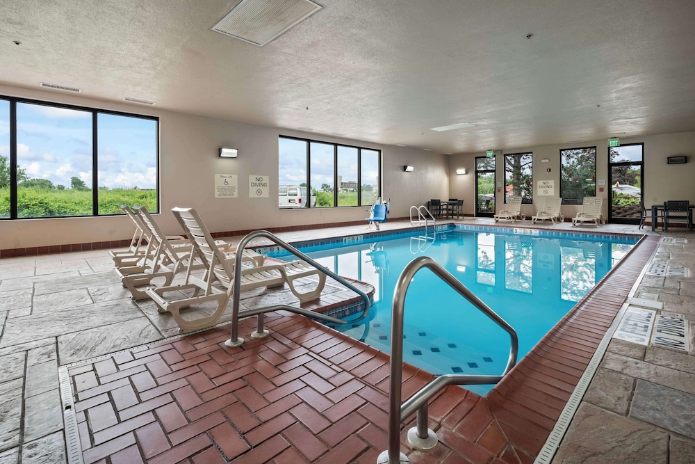 Hampton Inn Ridgefield Park - photo 37