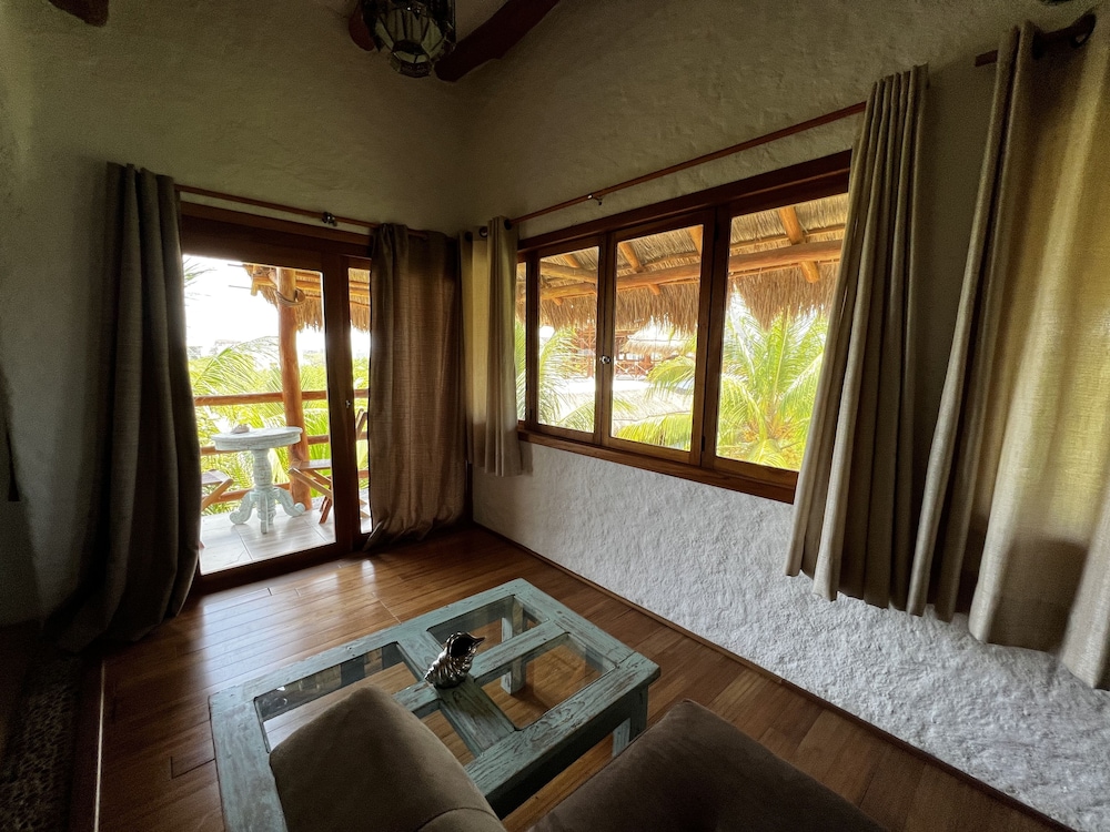 Ensueño Holbox & Beach Club