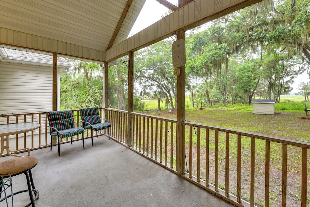 3 Mi to Historic Dtwn: Family Retreat in Beaufort in Beaufort, United States