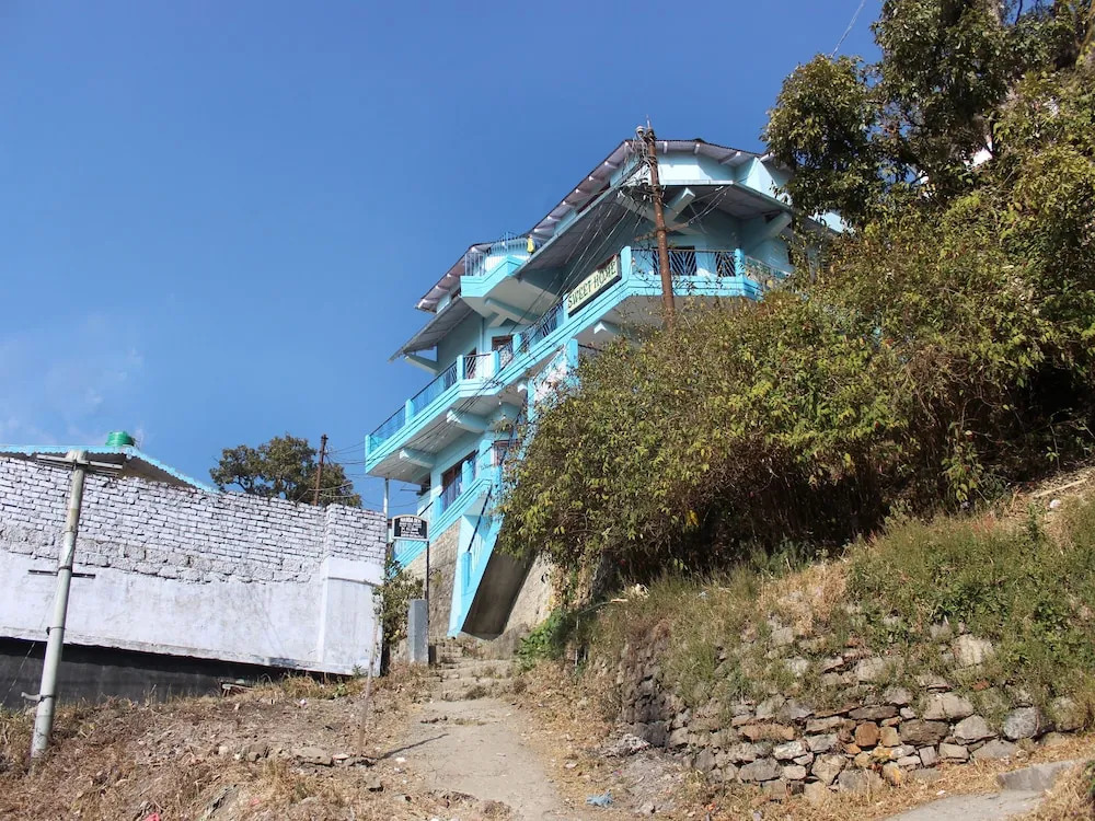 OYO 12782 Hotel Sweet Home — hotel in Naini Tal