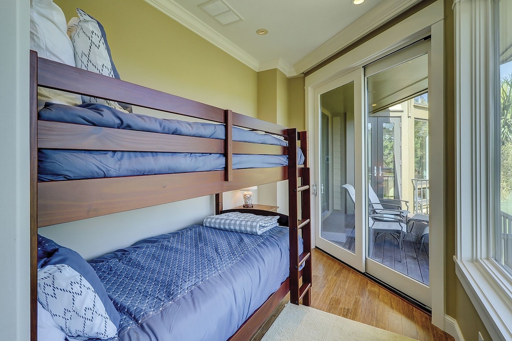 38 Windjammer Court at the Sea Pines Resort - photo 4
