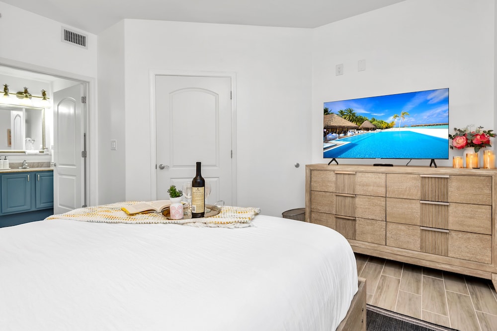 Lakefront Resort in Heart of Orlando Attractions Tu Casa Vacations - photo 5
