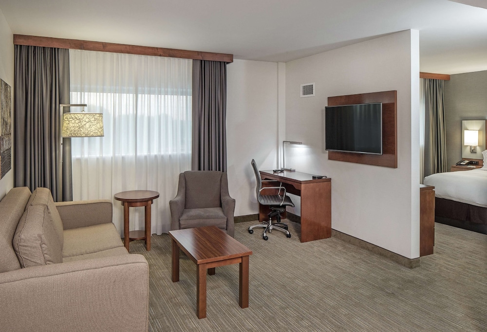 DoubleTree by Hilton Omaha Southwest - photo 16