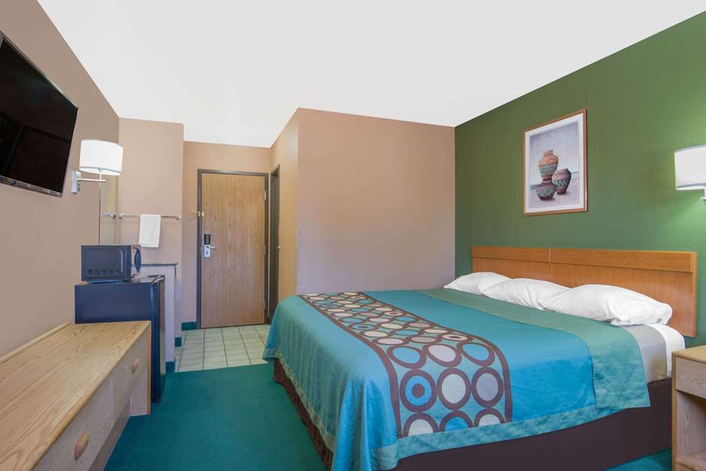 Super 8 by Wyndham Fort Sumner - photo 7