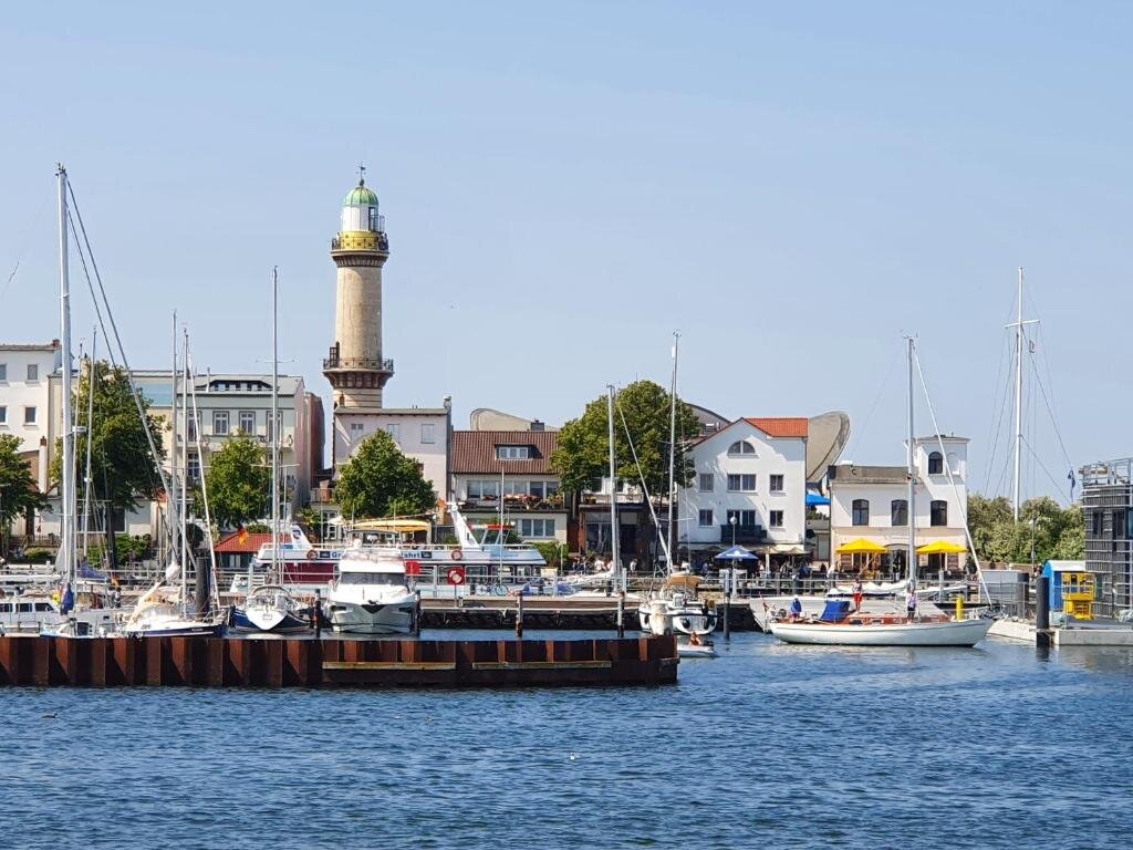 Strandkorb Nr. 7 — 4-Star Luxury Hotel in Rostock, Germany