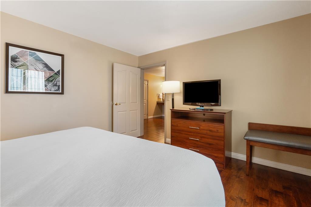 Best Western Plus John Jay Inn & Suites - photo 28