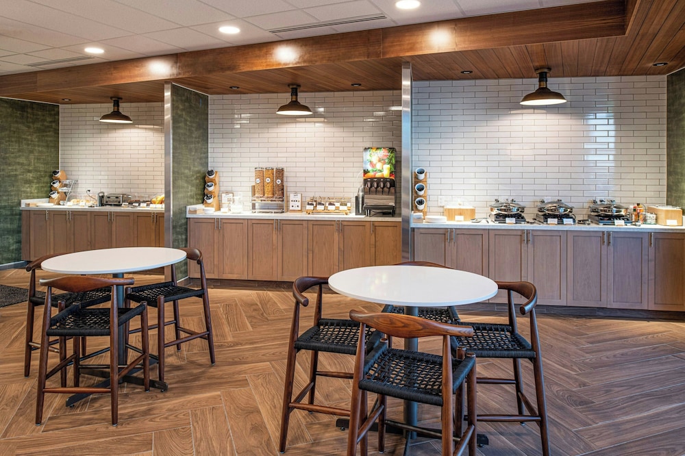 Fairfield by Marriott Inn & Suites Winters Davis - photo 28