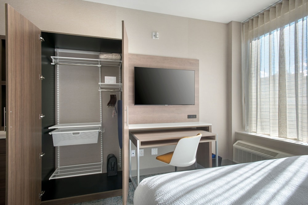TownePlace Suites by Marriott New York Brooklyn - photo 11