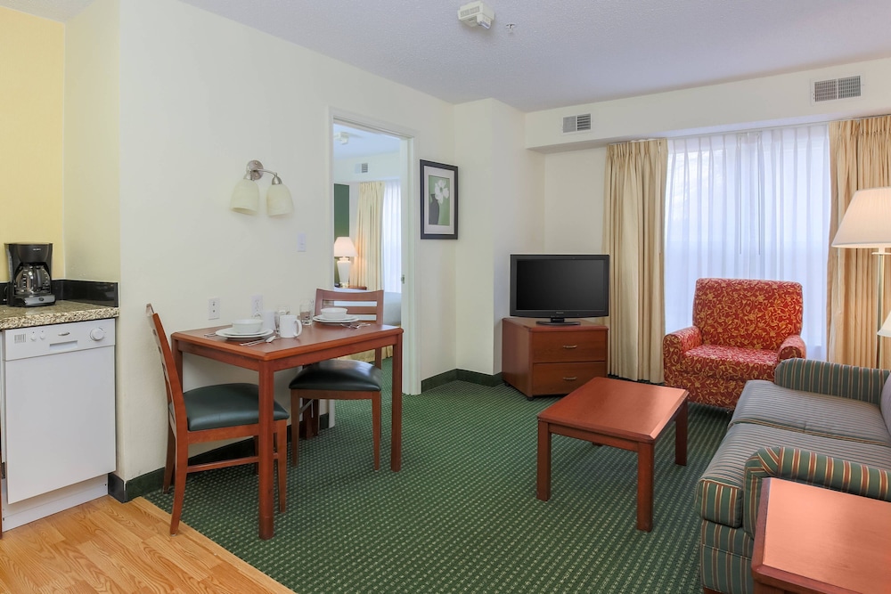Residence Inn by Marriott Oklahoma City South - photo 10
