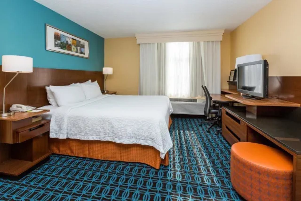 Fairfield Inn and Suites by Marriott Des Moines West - photo 15