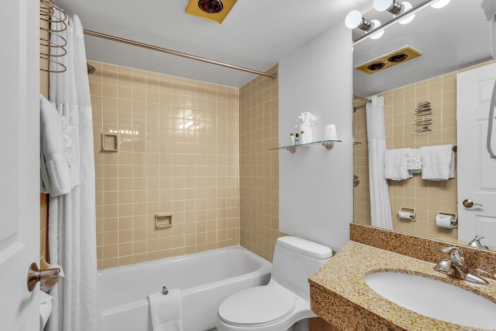 Eastlake Suites Hotel & Conference Center By OYO Urbana - photo 86