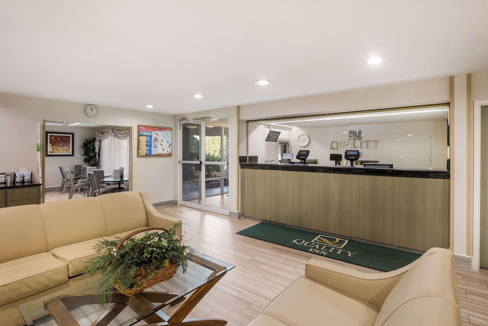 Quality Inn Atlanta Northlake - photo 3