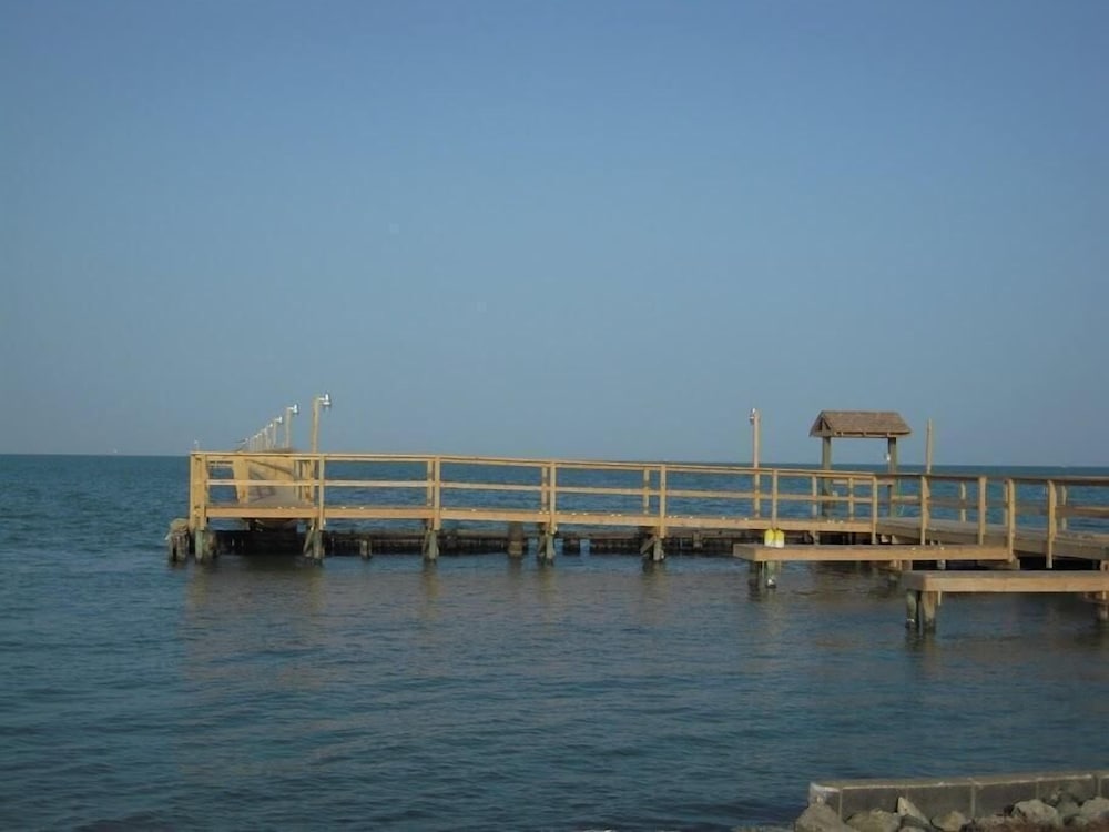 Bayfront Cottages - photo 14