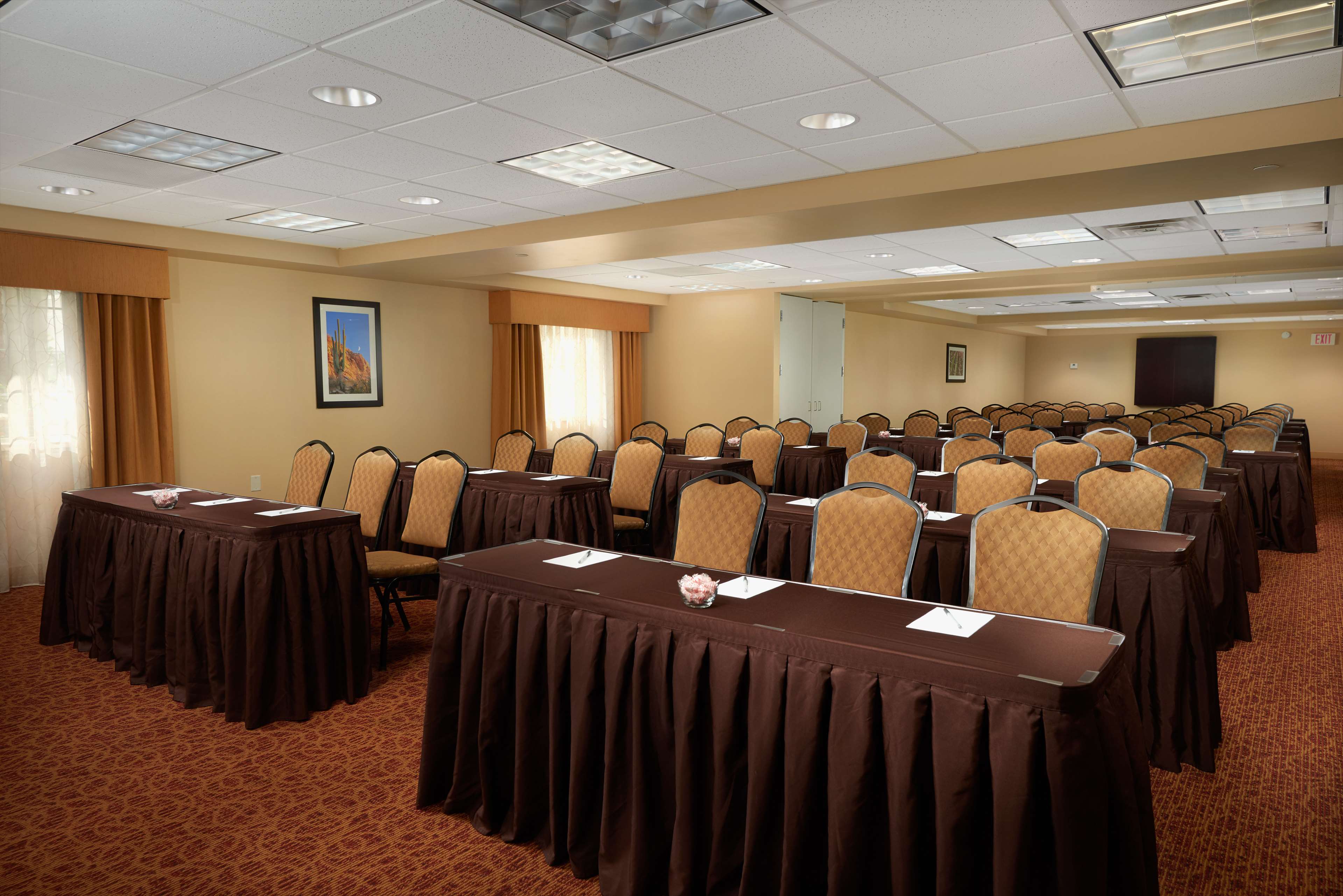 Hampton Inn & Suites Phoenix Scottsdale - photo 14