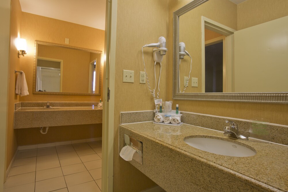 Holiday Inn Express New Albany by IHG - photo 10