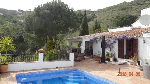 Charming Finca Emilio 2 bedrooms and private pool in Competa, Spain