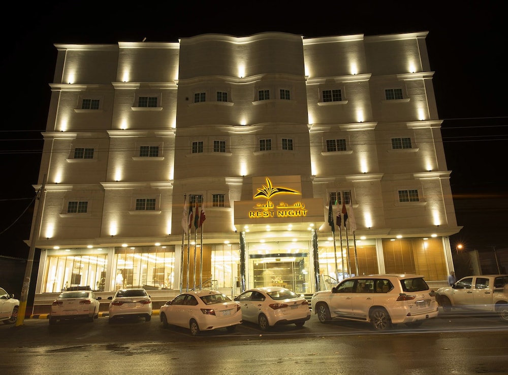 Rest Night Serviced Apartments Wadi Al Dawasir — 4-Star Luxury Hotel in Riyadh, Saudi Arabia