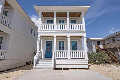 Tequila Little Time - carbon neutral hotel in Orange Beach