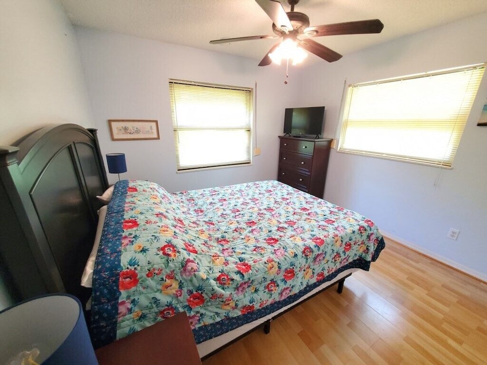 Tiki Beach Queen — Saint Augustine — photo 5