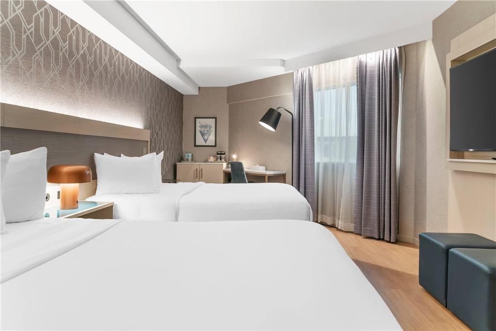 Radisson Plaza Hotel at Kalamazoo Center - photo 39