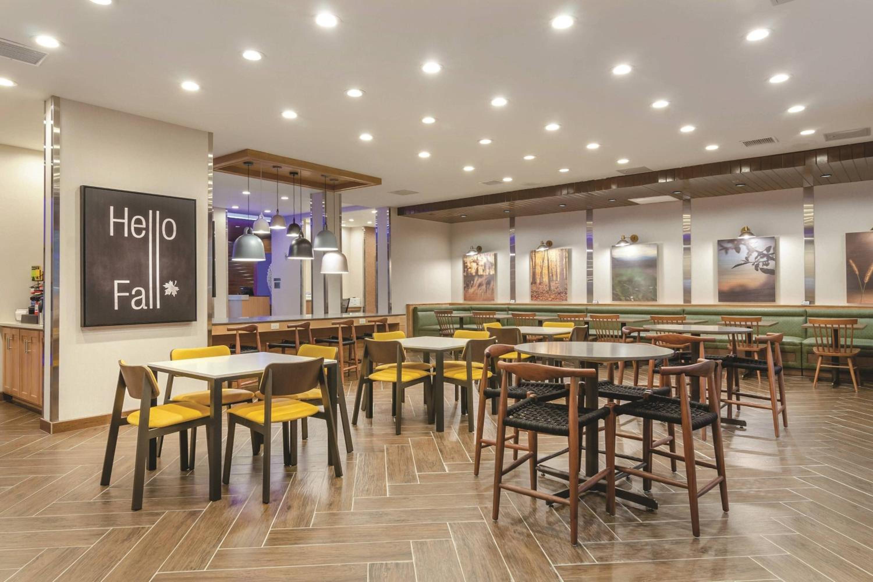 Fairfield Inn & Suites by Marriott Kansas City Shawnee - photo 22
