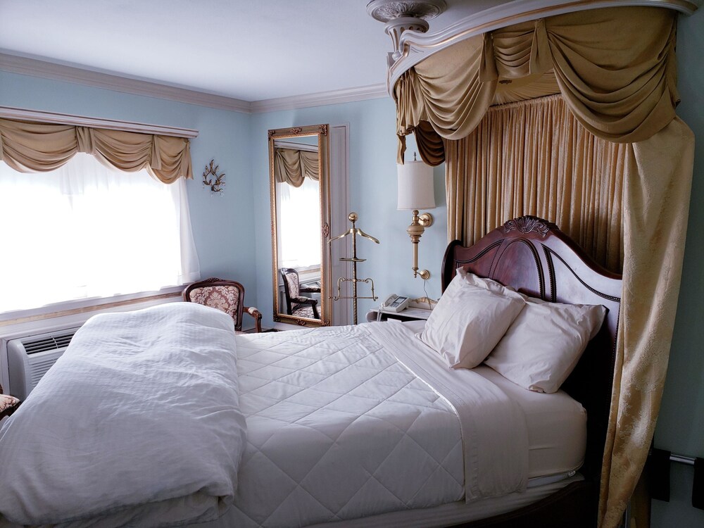 Lowell Inn - photo 32