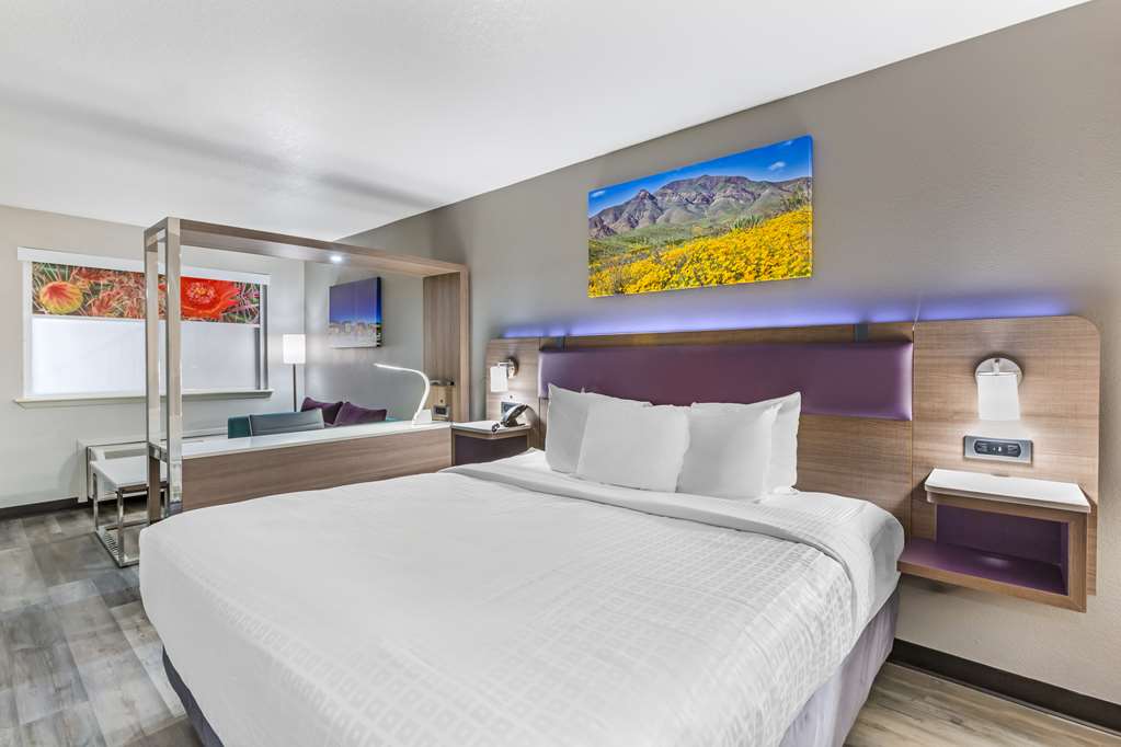 Best Western Sunland Park Inn - photo 9