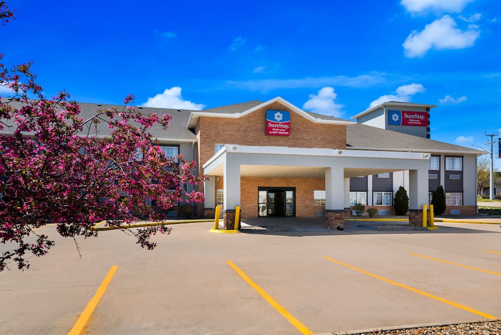 SureStay Plus Hotel by Best Western Topeka Northwest - photo 35