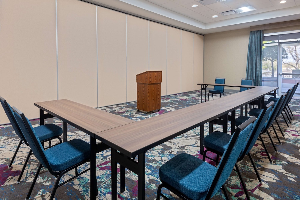Hilton Garden Inn Tampa Riverview Brandon - photo 33