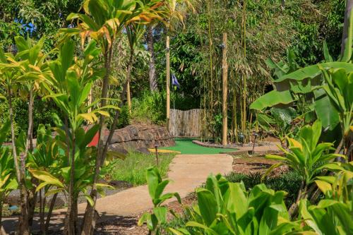 Princeville Condo with AC Pool Garage Beach Gear 27B — 4-Star Luxury Hotel in Princeville, United States