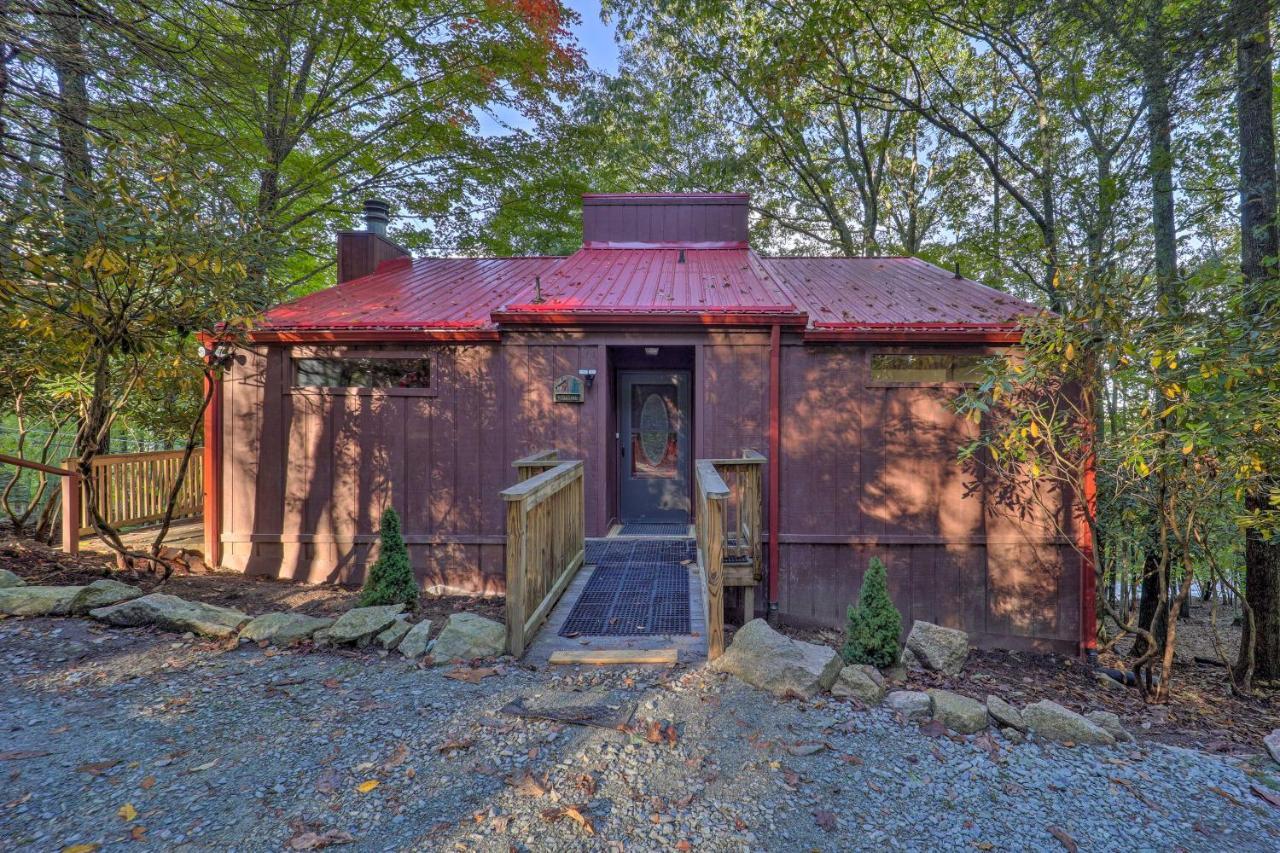 Ski Resort Cabin with Deck in Beech Mountain - photo 2